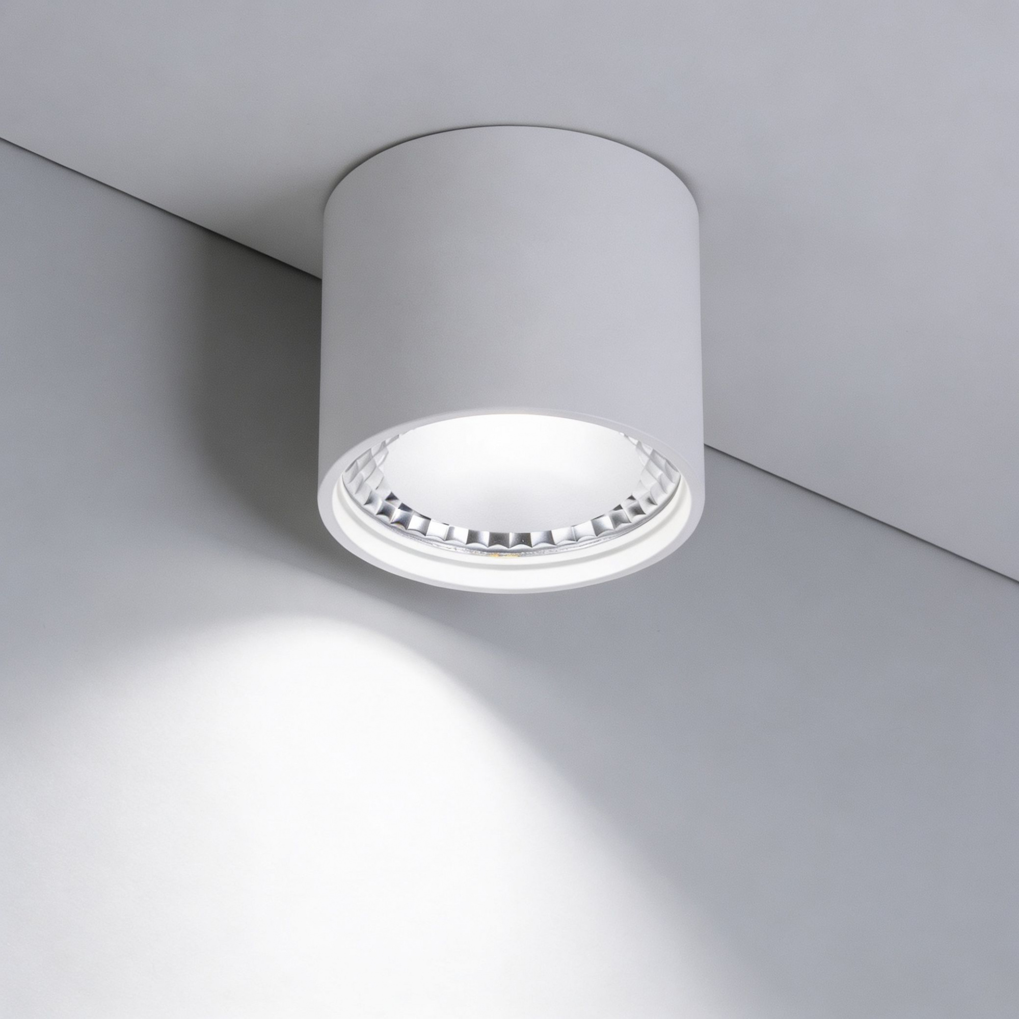 WTA.O02.007.V0.07 WERTMARK TECHNICAL ALTAIR светильник точечный накладной, LED, 7W, 3000/4000/5500K