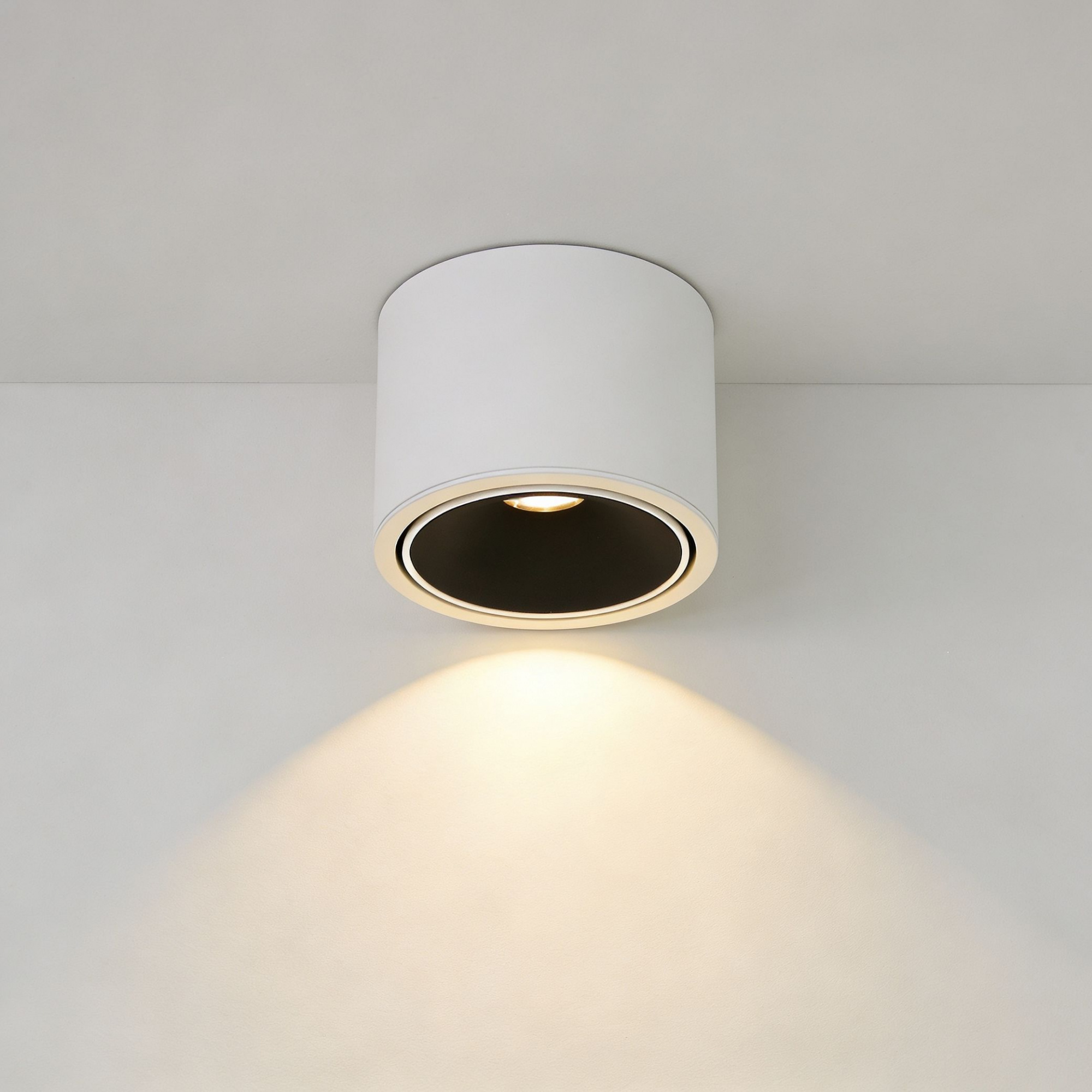 WTA.O06.067.30.07 WERTMARK TECHNICAL ALTAIR светильник точечный накладной, LED, 7W, 3000K